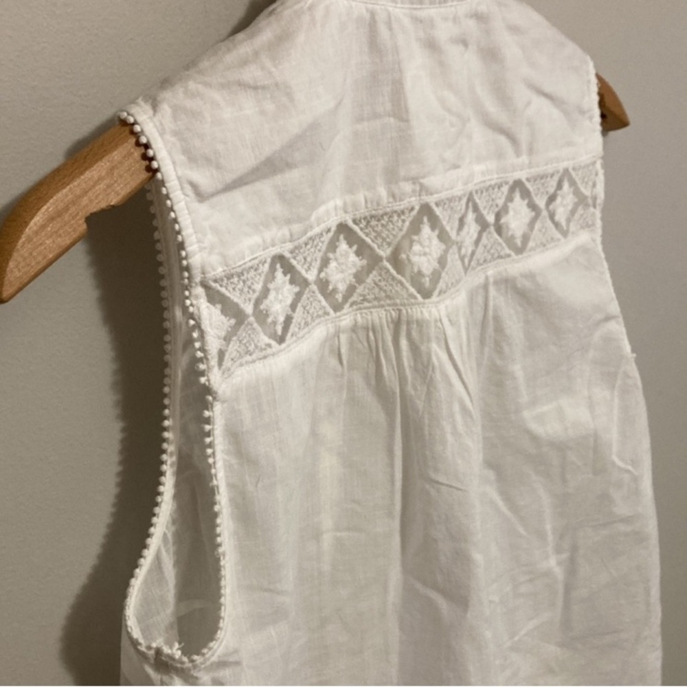 Anthropologie White Buttoned Embellished Blouse Mandarin Collar, Size Medium - Picture 10 of 10